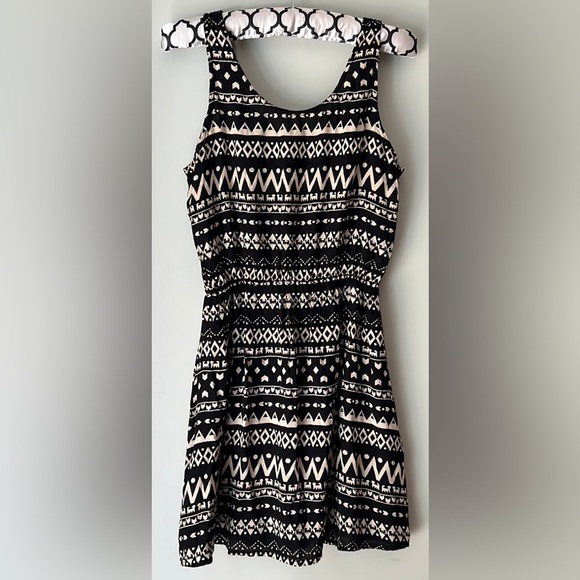 Patrons of Peace Smocked Waist Mini/Midi Dress Medium - Picture 1 of 12